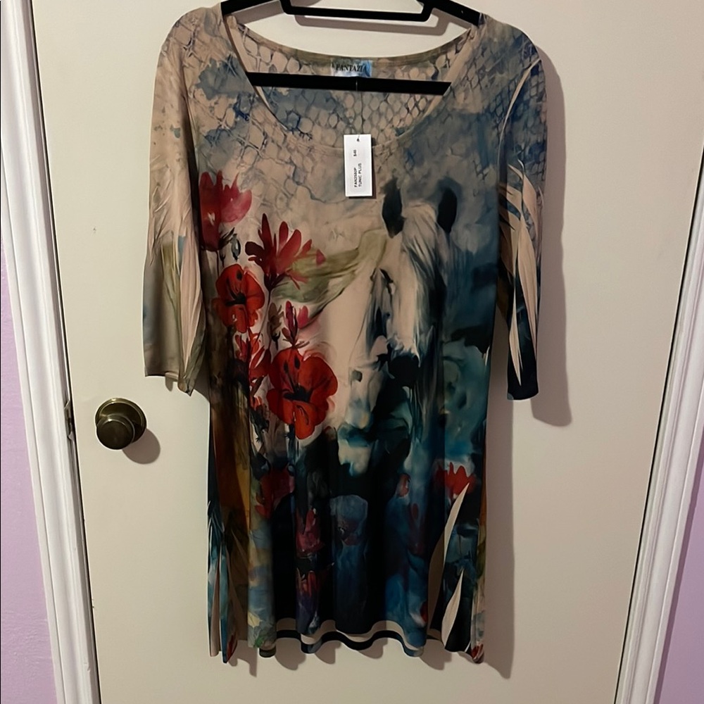 Blue and Red Graphic Tunic Blouse with 3/4 Sleeves